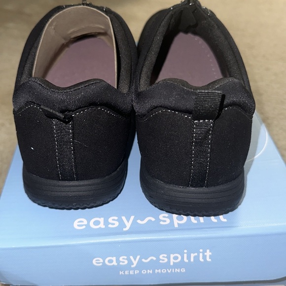 Easy~Spirit Bestrong 2 nwt sneaker in 11wide - Picture 9 of 10